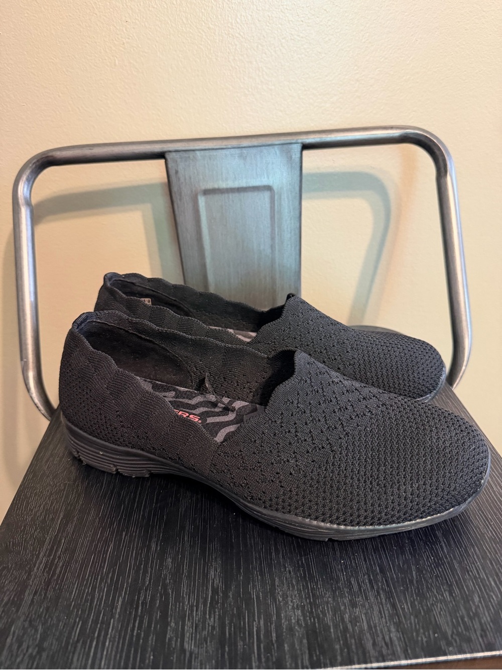 Skechers Cleo Air Cooled Memory Foam Knit Slip On Flats Womens 8 Black